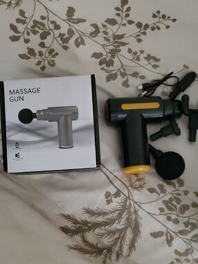 Portable Massage Gun - Black & Yellow
